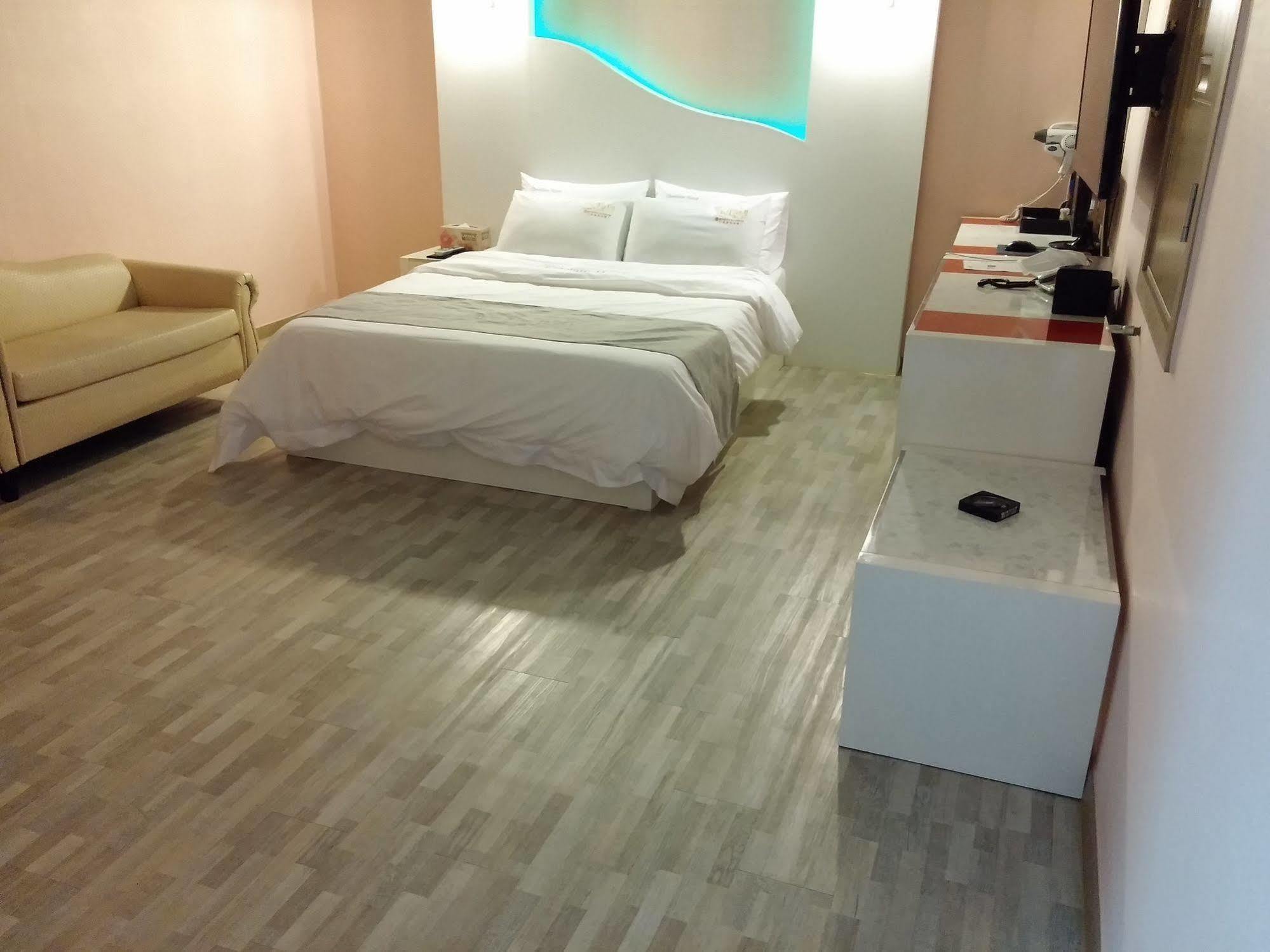 Gwangju Metropolitan City Chocolate Hotel מראה חיצוני תמונה