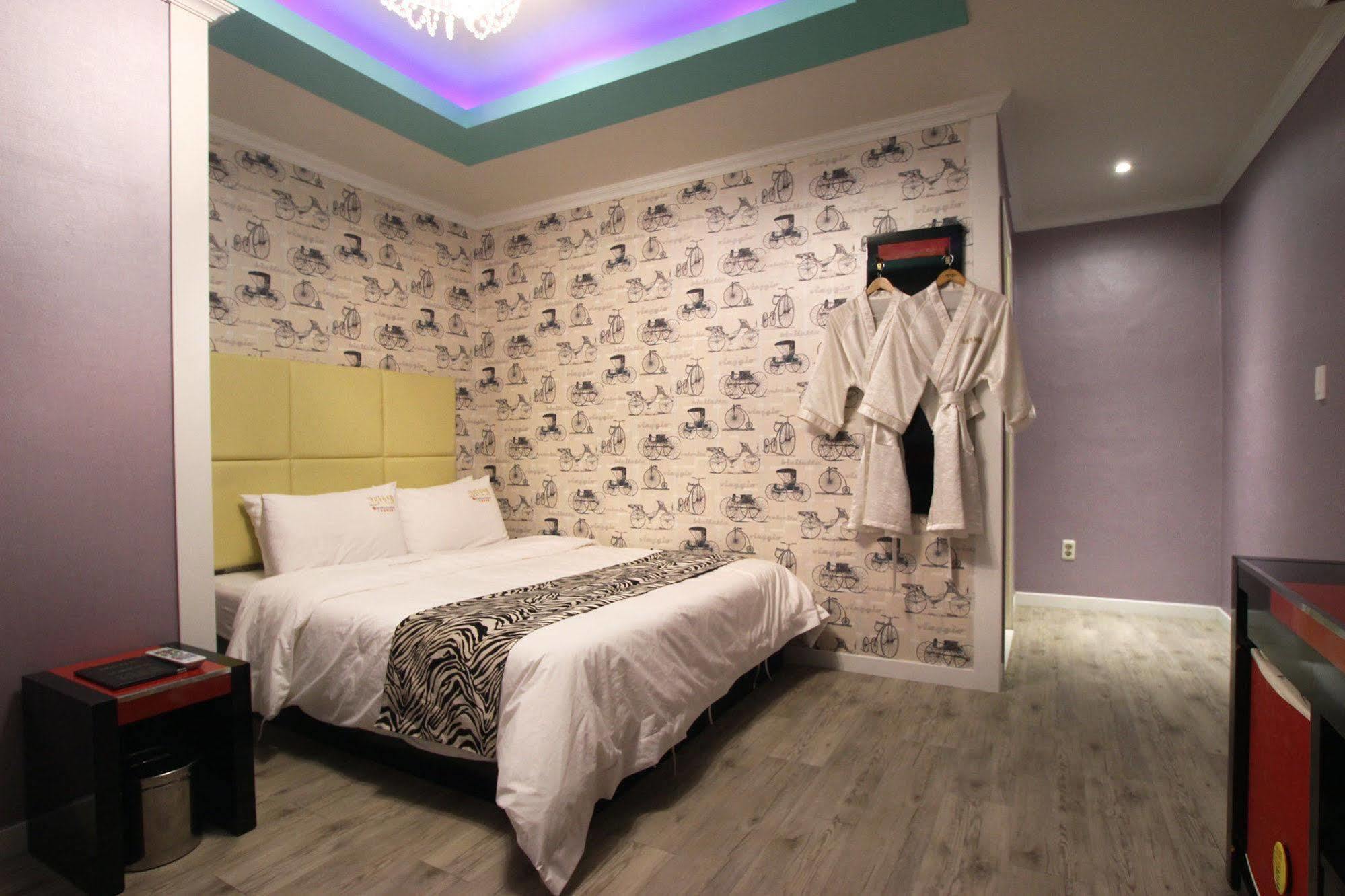 Gwangju Metropolitan City Chocolate Hotel מראה חיצוני תמונה